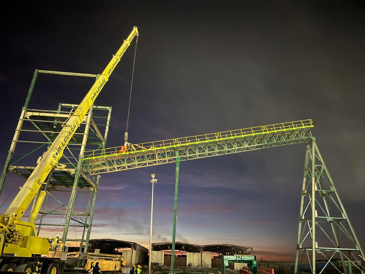 Installation de grue mobile sur site Maroc - SM Grue